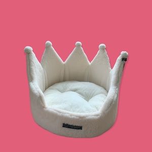 cute queen bed for dog or cat🤍